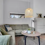 Anila - 80m From The Sea By Interhome