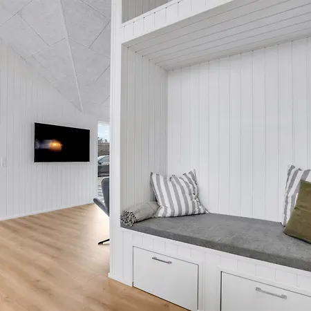 Vakantiehuis Anila - 80m From The Sea By Interhome